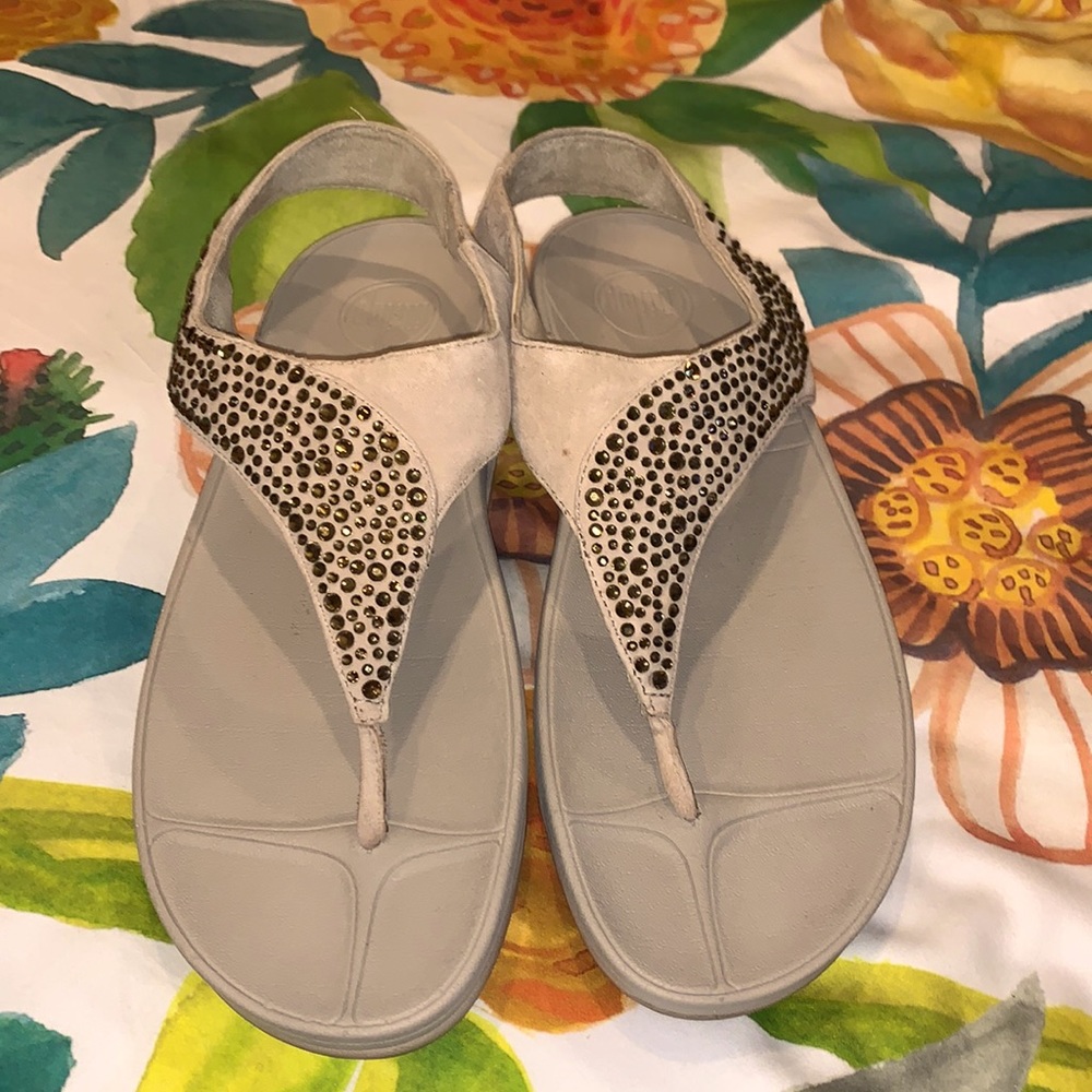 Fitflop womens thong rhinestone sandals size 10